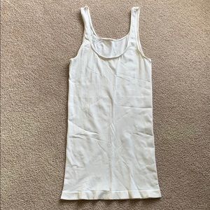 *Free with purchase* Aritzia tank top